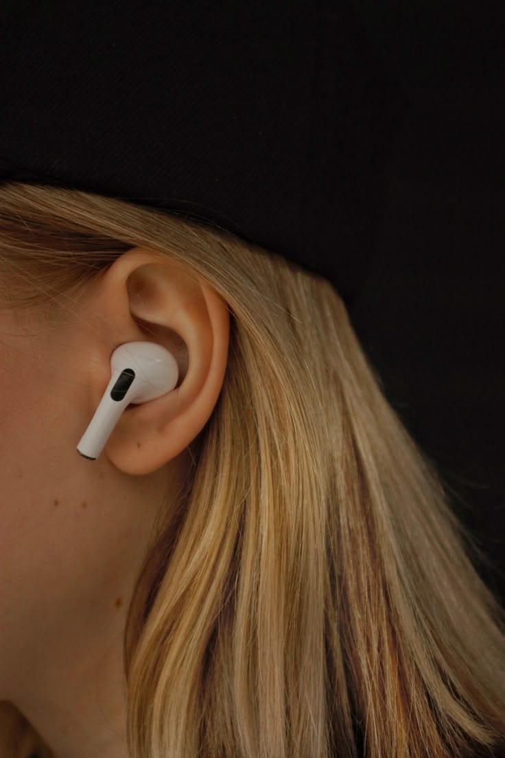 AirPods Pro 2 (USB-C): The Master of Sound with 2x Active Noise Cancellation & Adaptive Audio